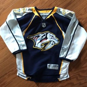 Youth Reebok stitched Nashville Predators Jersey